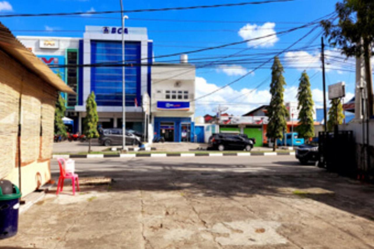 Hotel Rosichan Bau Bau Mitra Reddoorz Baubau Exterior photo