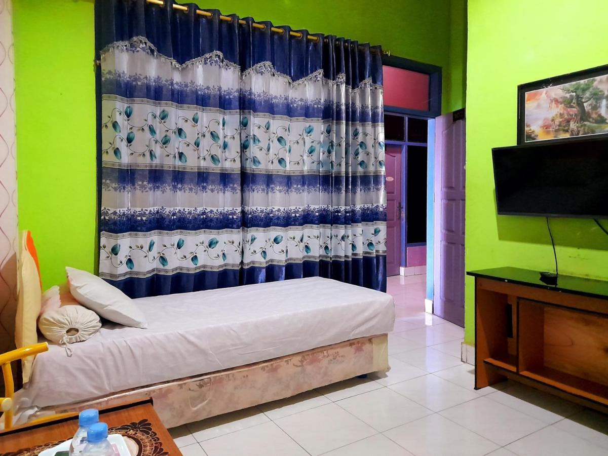 Hotel Rosichan Bau Bau Mitra Reddoorz Baubau Exterior photo